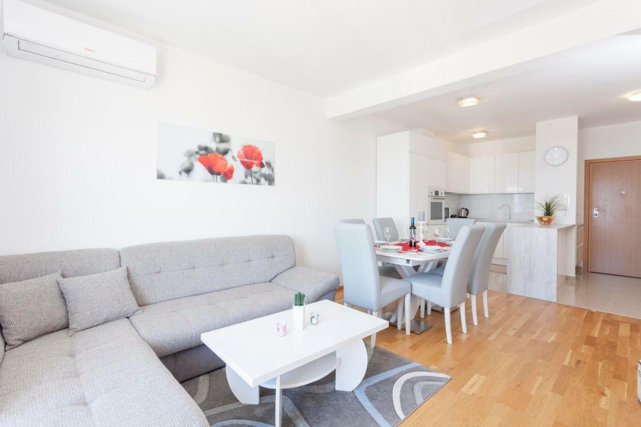 Apartments Dora 마카르스카 외부 사진